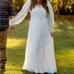 Maxi vintage white dress